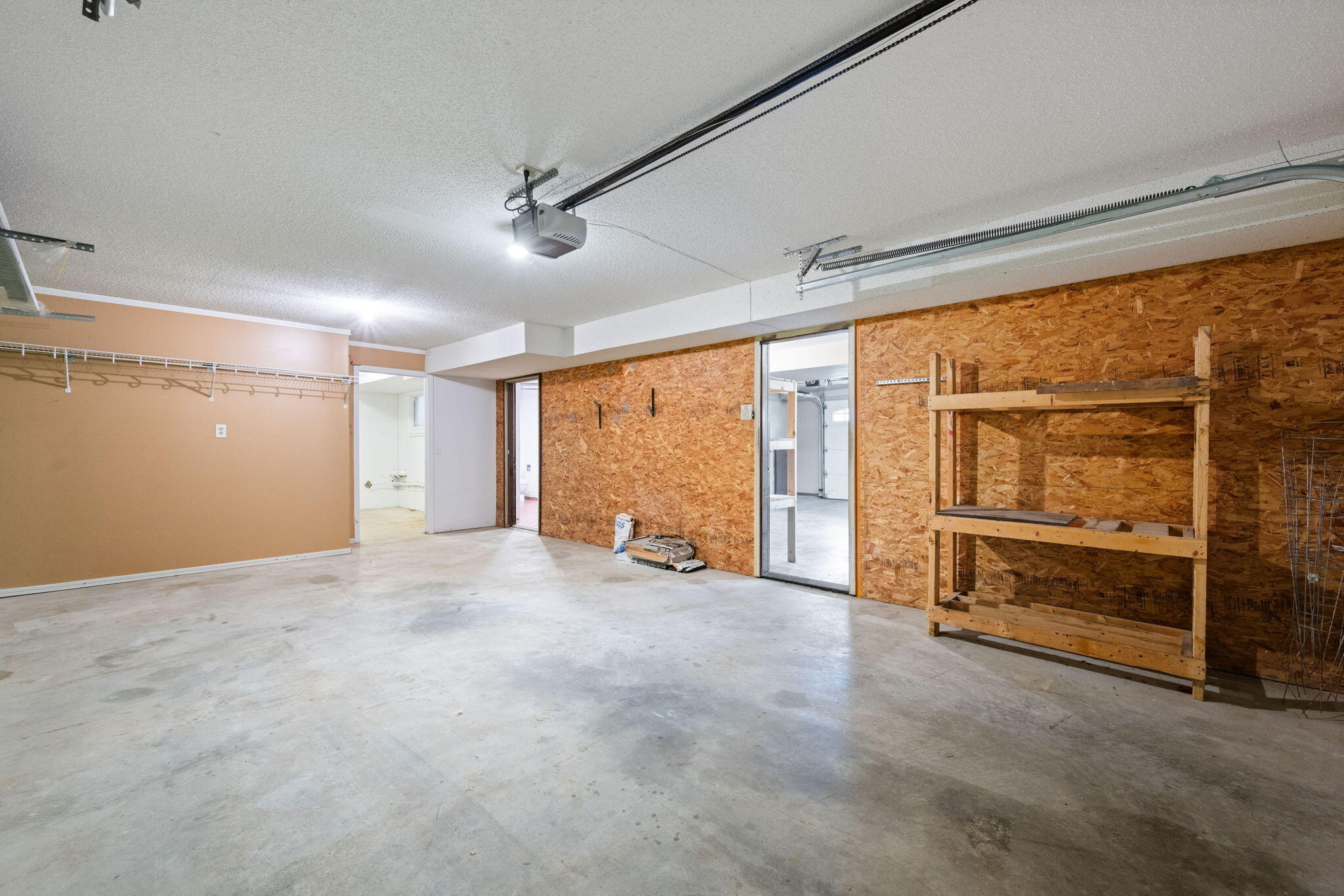 Council Bluffs, Iowa 51503, United States, 4 Bedrooms Bedrooms, ,3 BathroomsBathrooms,Residential,Active,243365