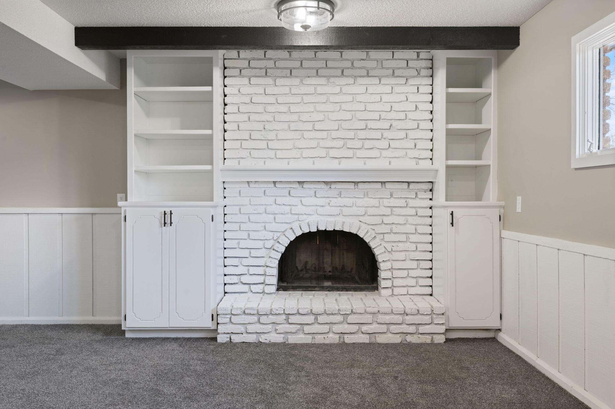 Council Bluffs, Iowa 51503, United States, 4 Bedrooms Bedrooms, ,3 BathroomsBathrooms,Residential,Active,243365