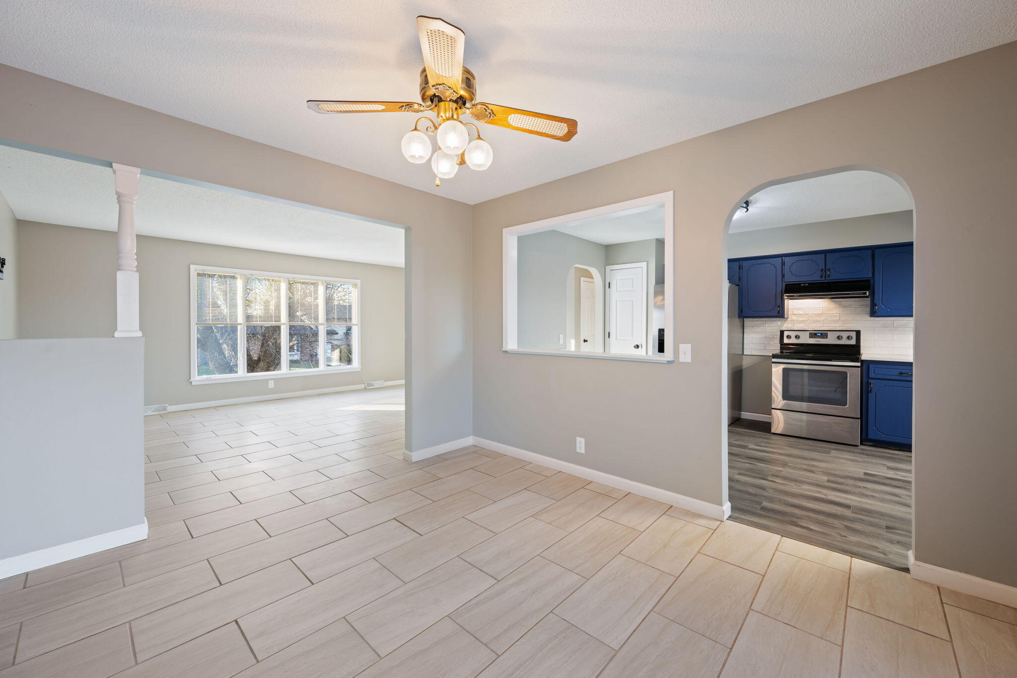 Council Bluffs, Iowa 51503, United States, 4 Bedrooms Bedrooms, ,3 BathroomsBathrooms,Residential,Active,243365