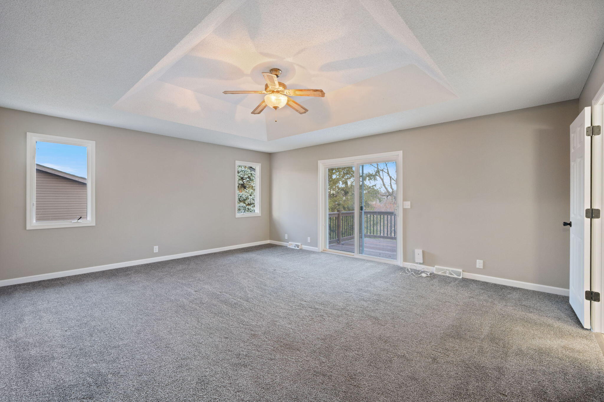 Council Bluffs, Iowa 51503, United States, 4 Bedrooms Bedrooms, ,3 BathroomsBathrooms,Residential,Active,243365