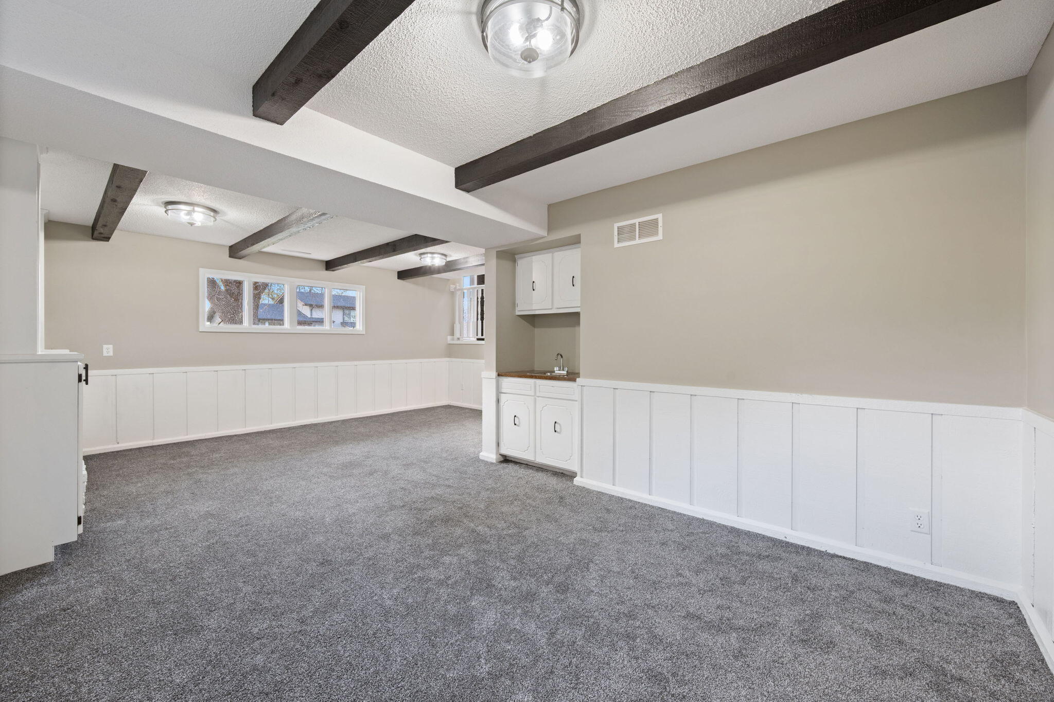 Council Bluffs, Iowa 51503, United States, 4 Bedrooms Bedrooms, ,3 BathroomsBathrooms,Residential,Active,243365