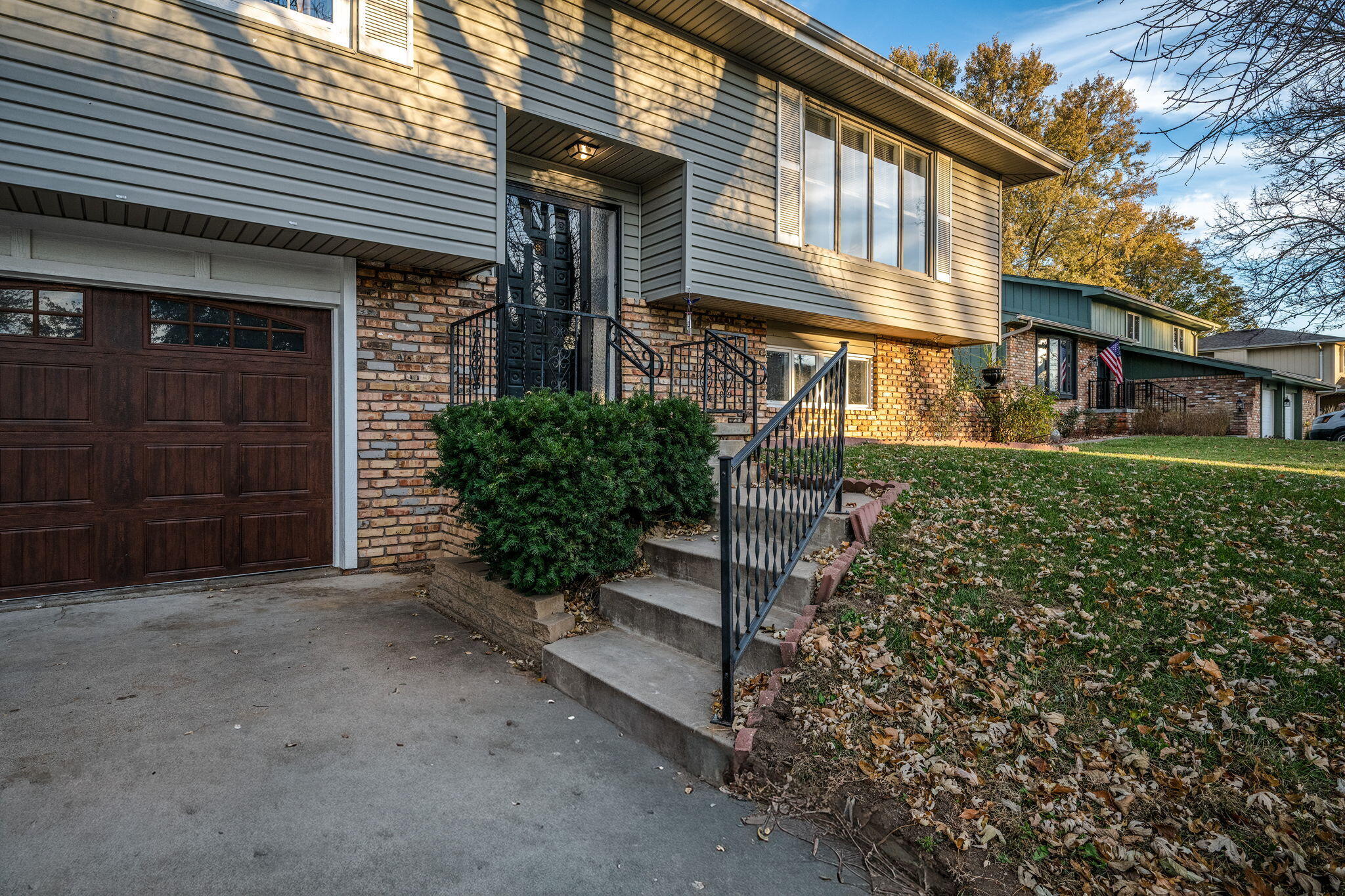 Council Bluffs, Iowa 51503, United States, 4 Bedrooms Bedrooms, ,3 BathroomsBathrooms,Residential,Active,243365