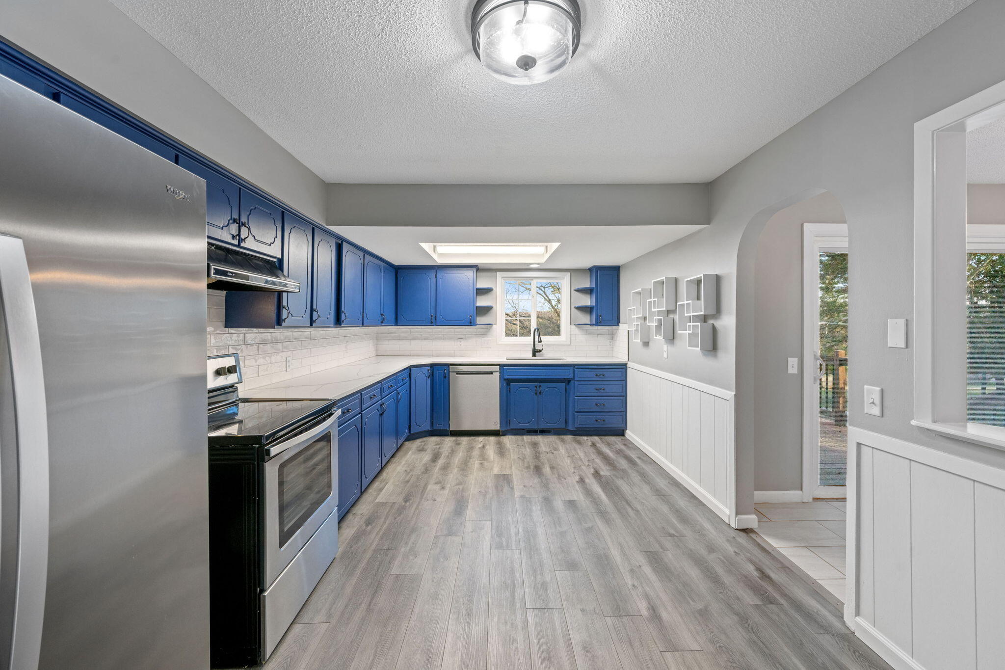 Council Bluffs, Iowa 51503, United States, 4 Bedrooms Bedrooms, ,3 BathroomsBathrooms,Residential,Active,243365