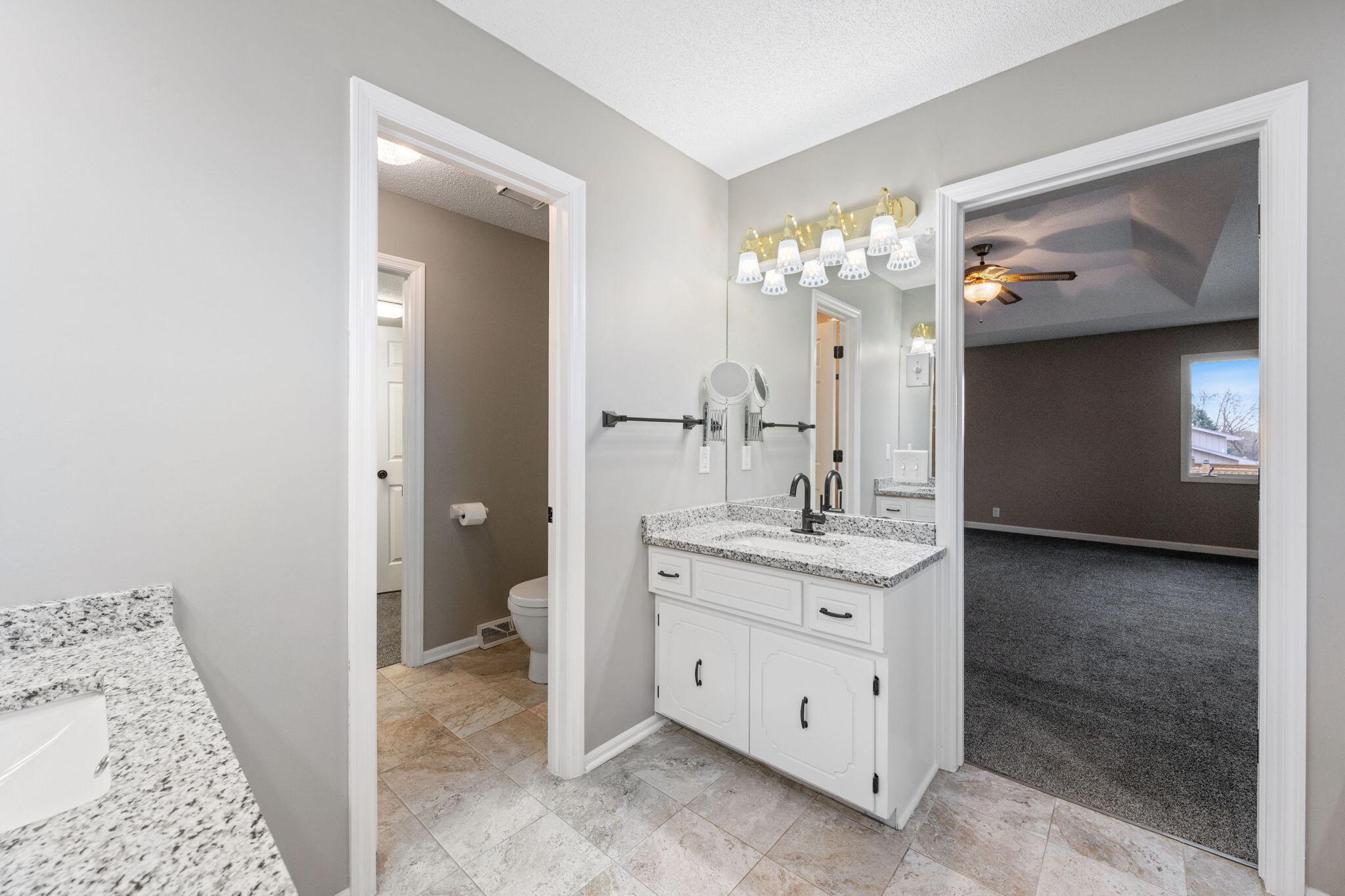 Council Bluffs, Iowa 51503, United States, 4 Bedrooms Bedrooms, ,3 BathroomsBathrooms,Residential,Active,243365