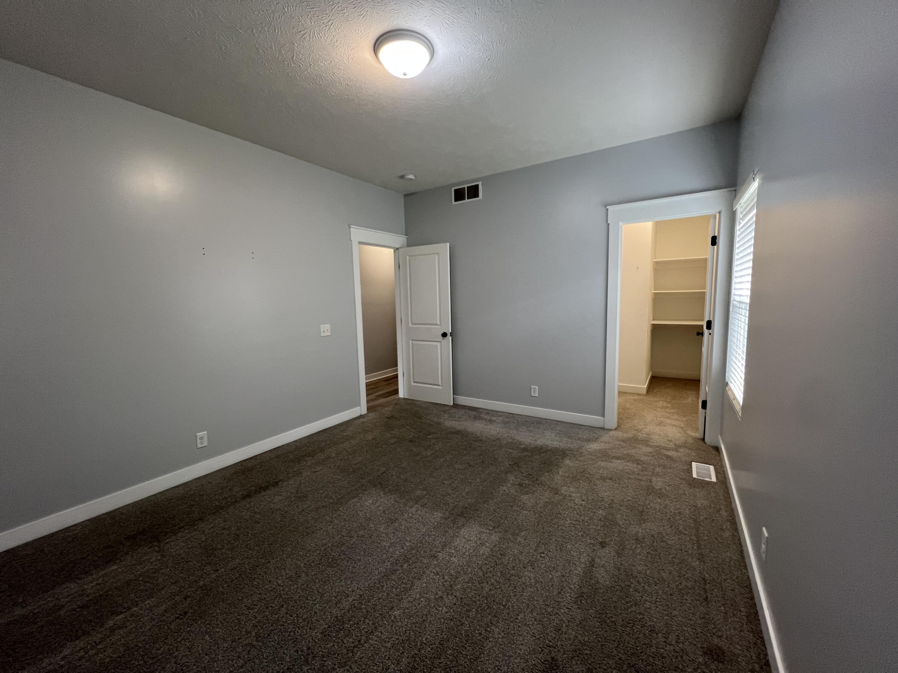 Council Bluffs, Iowa 51503, United States, 3 Bedrooms Bedrooms, ,1 BathroomBathrooms,Residential,Active,208911