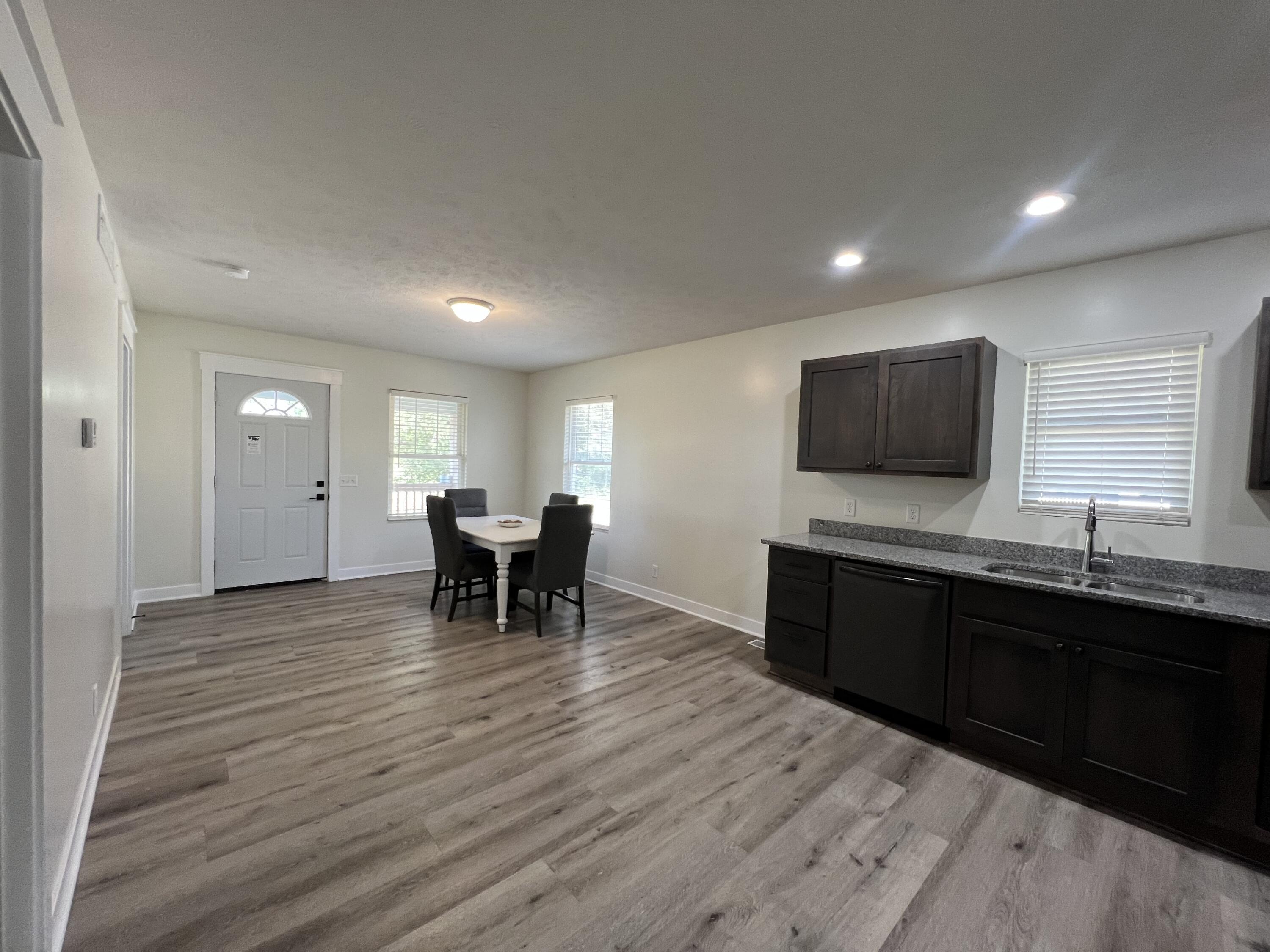 Council Bluffs, Iowa 51503, United States, 3 Bedrooms Bedrooms, ,1 BathroomBathrooms,Residential,Active,208911