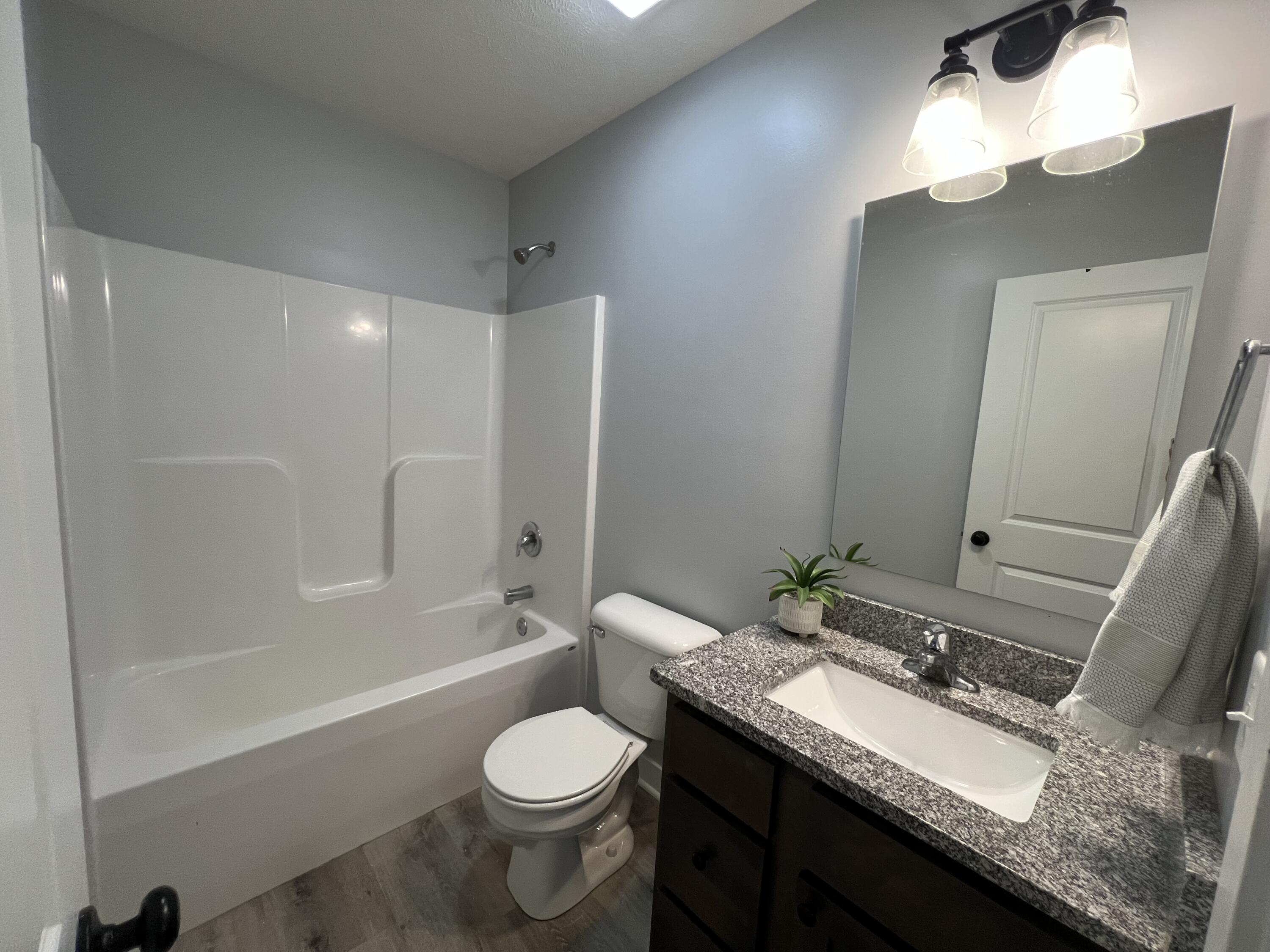 Council Bluffs, Iowa 51503, United States, 3 Bedrooms Bedrooms, ,1 BathroomBathrooms,Residential,Active,208911