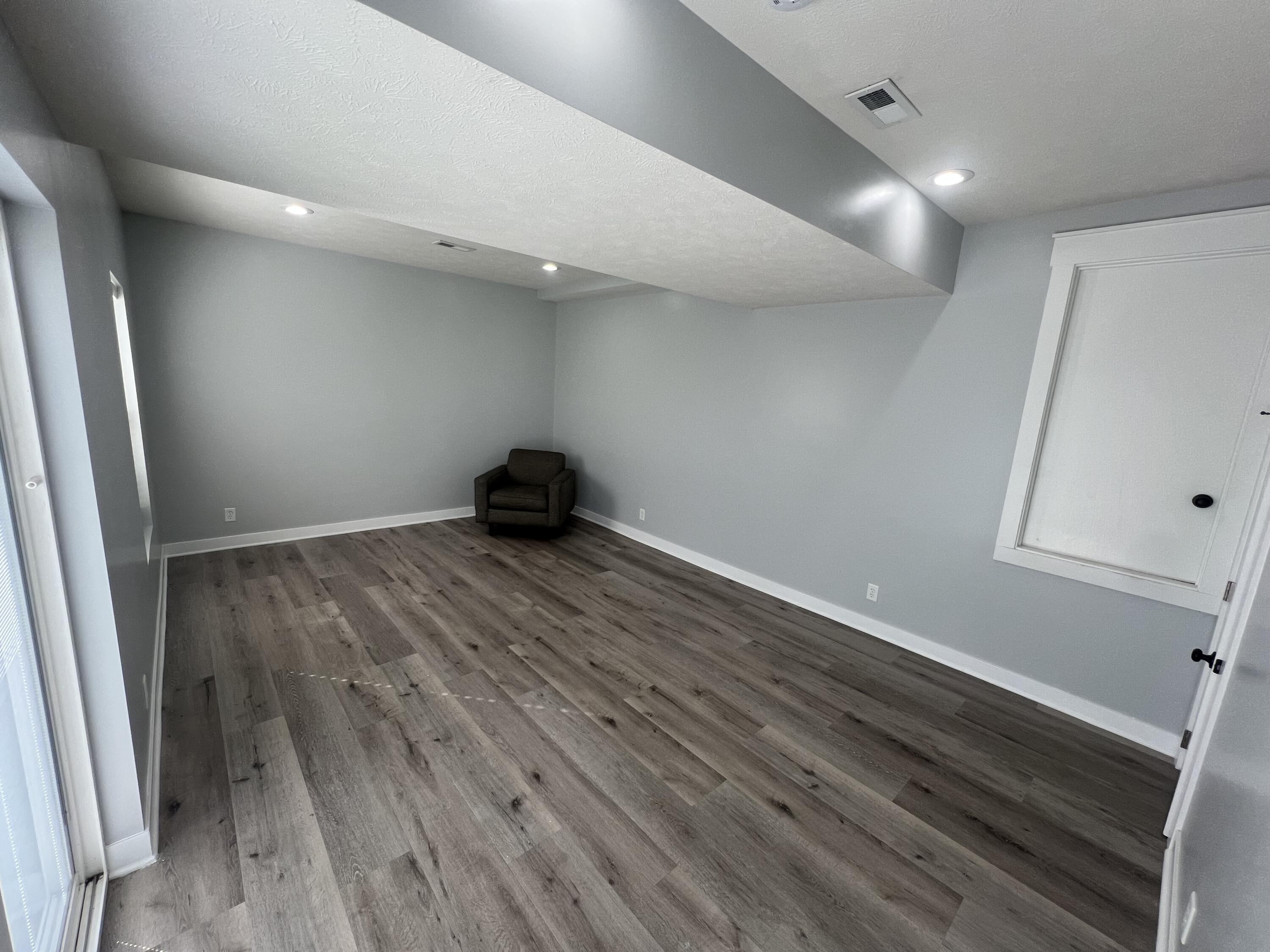 Council Bluffs, Iowa 51503, United States, 3 Bedrooms Bedrooms, ,1 BathroomBathrooms,Residential,Active,208911