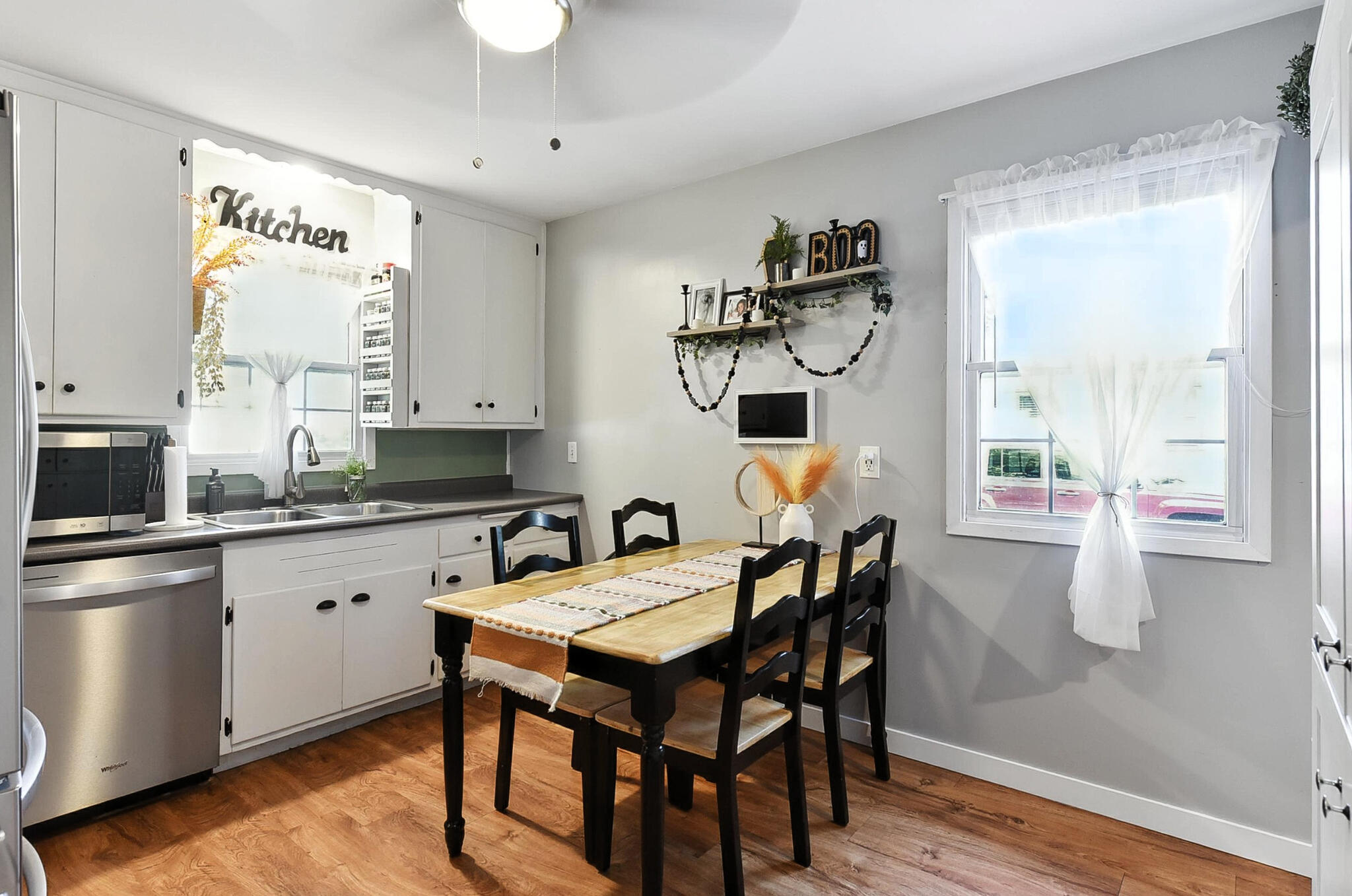 Council Bluffs, Iowa 51501, United States, 3 Bedrooms Bedrooms, ,1 BathroomBathrooms,Residential,Contingent,198346