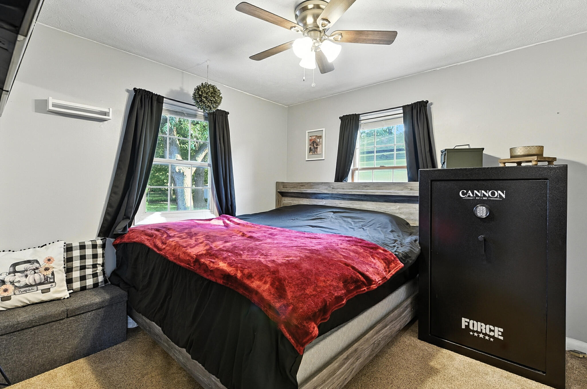 Council Bluffs, Iowa 51501, United States, 3 Bedrooms Bedrooms, ,1 BathroomBathrooms,Residential,Contingent,198346