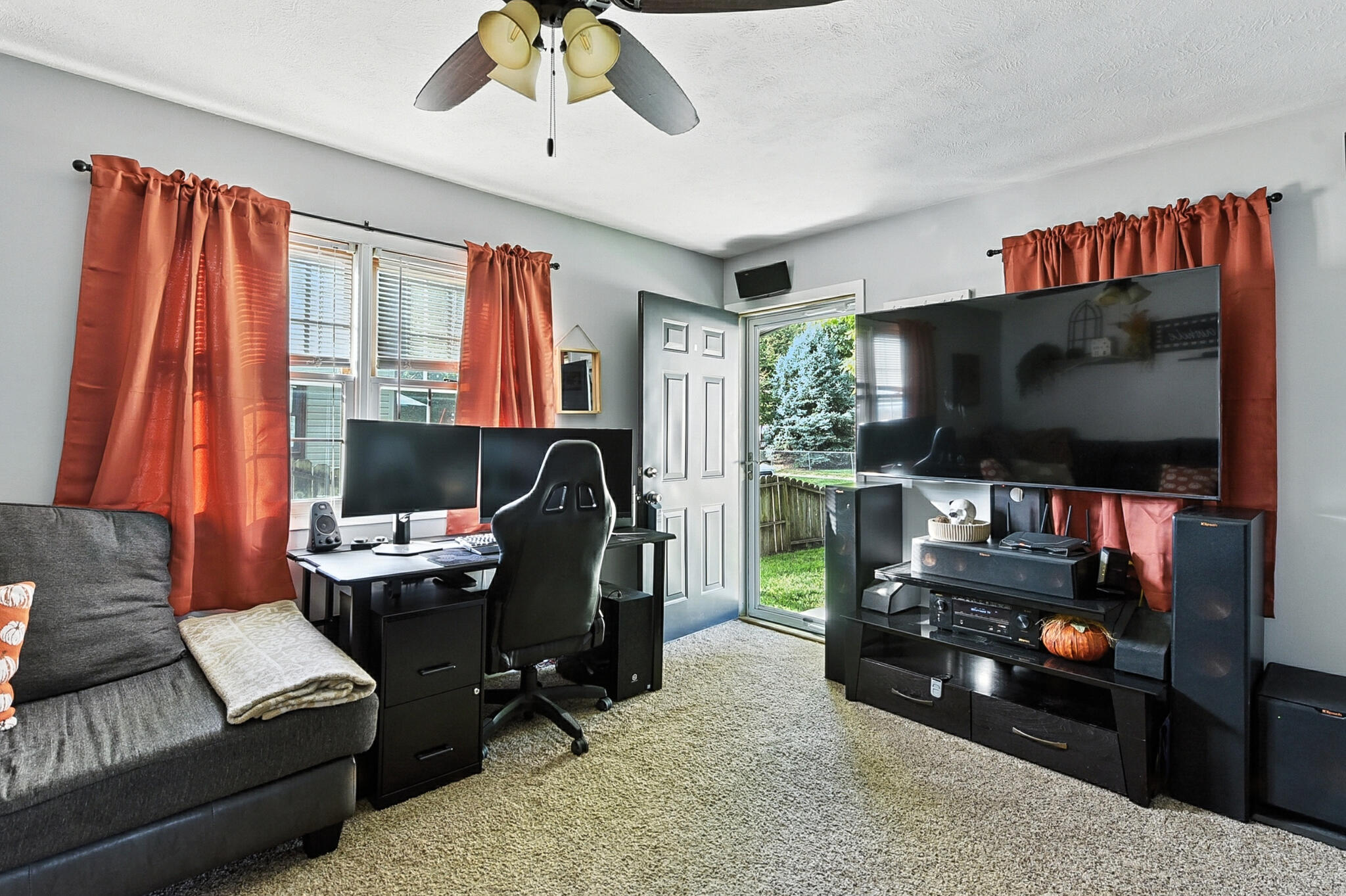 Council Bluffs, Iowa 51501, United States, 3 Bedrooms Bedrooms, ,1 BathroomBathrooms,Residential,Contingent,198346