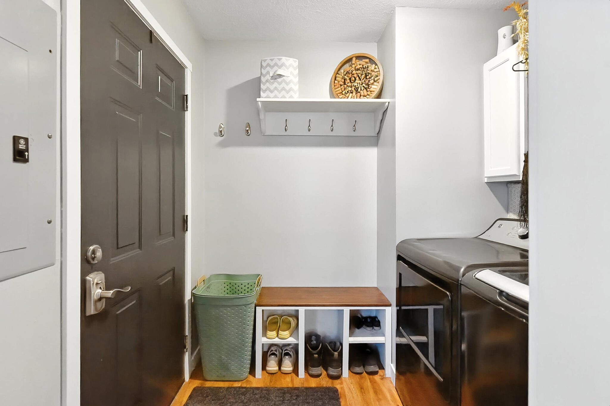 Council Bluffs, Iowa 51501, United States, 3 Bedrooms Bedrooms, ,1 BathroomBathrooms,Residential,Contingent,198346