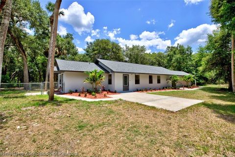 Single Family Residence in Okeechobee FL 9036 144th Trail.jpg