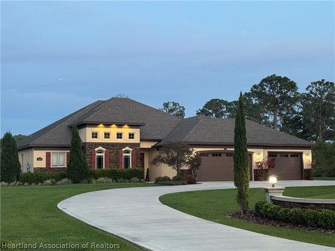 Single Family Residence in Sebring FL 1001 Hawks Landing Drive.jpg