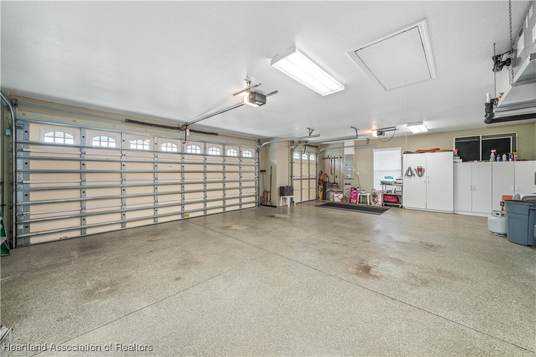 Avon Park, Florida 33825, United States, 3 Bedrooms Bedrooms, ,2 BathroomsBathrooms,Residential,Contingent,23867