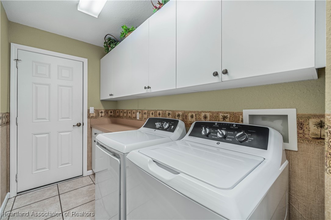 Avon Park, Florida 33825, United States, 3 Bedrooms Bedrooms, ,2 BathroomsBathrooms,Residential,Contingent,23867