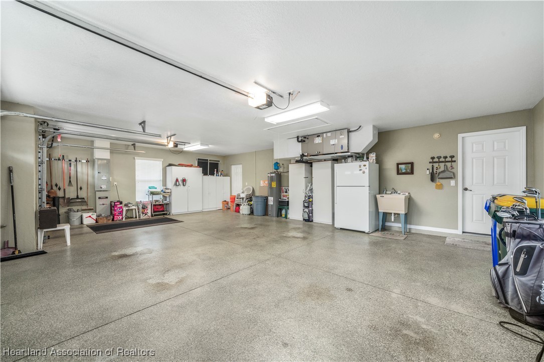 Avon Park, Florida 33825, United States, 3 Bedrooms Bedrooms, ,2 BathroomsBathrooms,Residential,Contingent,23867