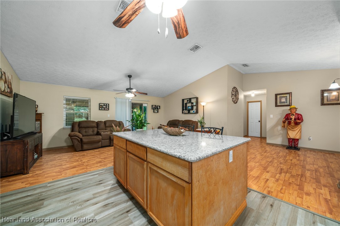 Lake Placid, Florida 33852, United States, 3 Bedrooms Bedrooms, ,2 BathroomsBathrooms,Residential,Active,39157