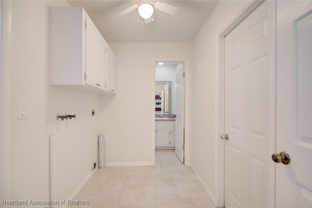 Sebring, Florida 33875, United States, 4 Bedrooms Bedrooms, ,3 BathroomsBathrooms,Residential,Active,20441