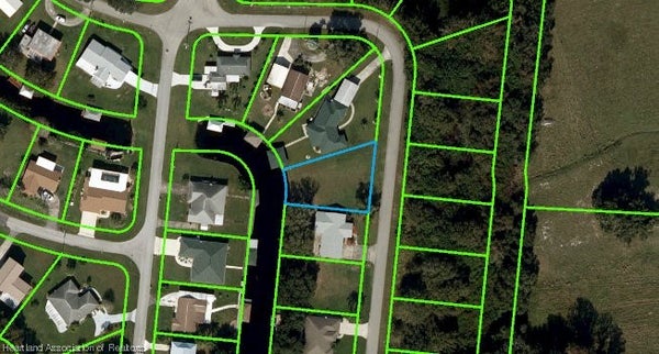 3323 COUNTRY LAKE DR, SEBRING, FL 33876 - Image 84e3ce7ea6f574942b4625fa56ba7d3d/3675514176