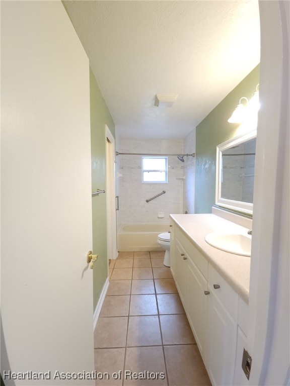 Sebring, Florida 33872, United States, 3 Bedrooms Bedrooms, ,2 BathroomsBathrooms,Residential,Active,33156