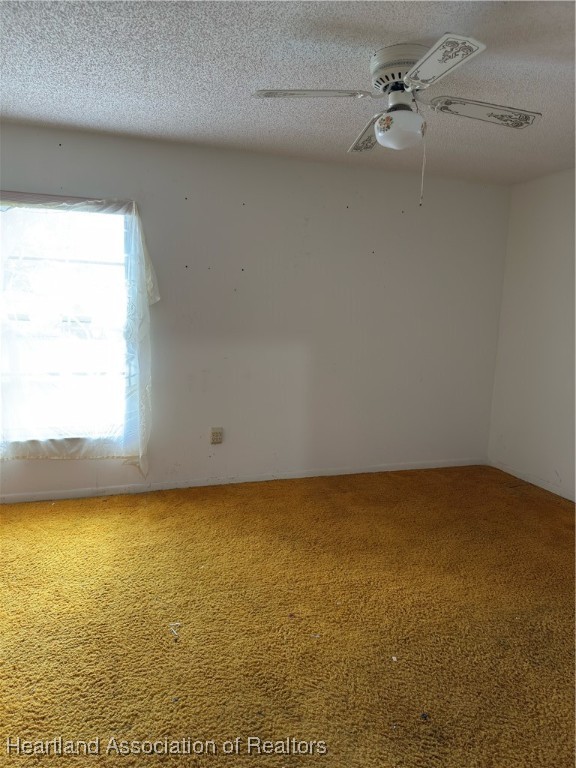 Sebring, Florida 33876, United States, 2 Bedrooms Bedrooms, ,2 BathroomsBathrooms,Residential,Contingent,20440