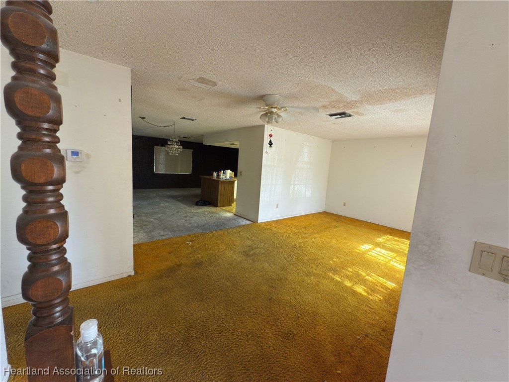 Sebring, Florida 33876, United States, 2 Bedrooms Bedrooms, ,2 BathroomsBathrooms,Residential,Contingent,20440