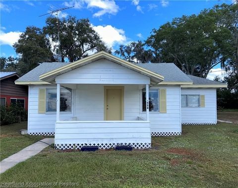 Single Family Residence in Sebring FL 558 Oak Avenue.jpg