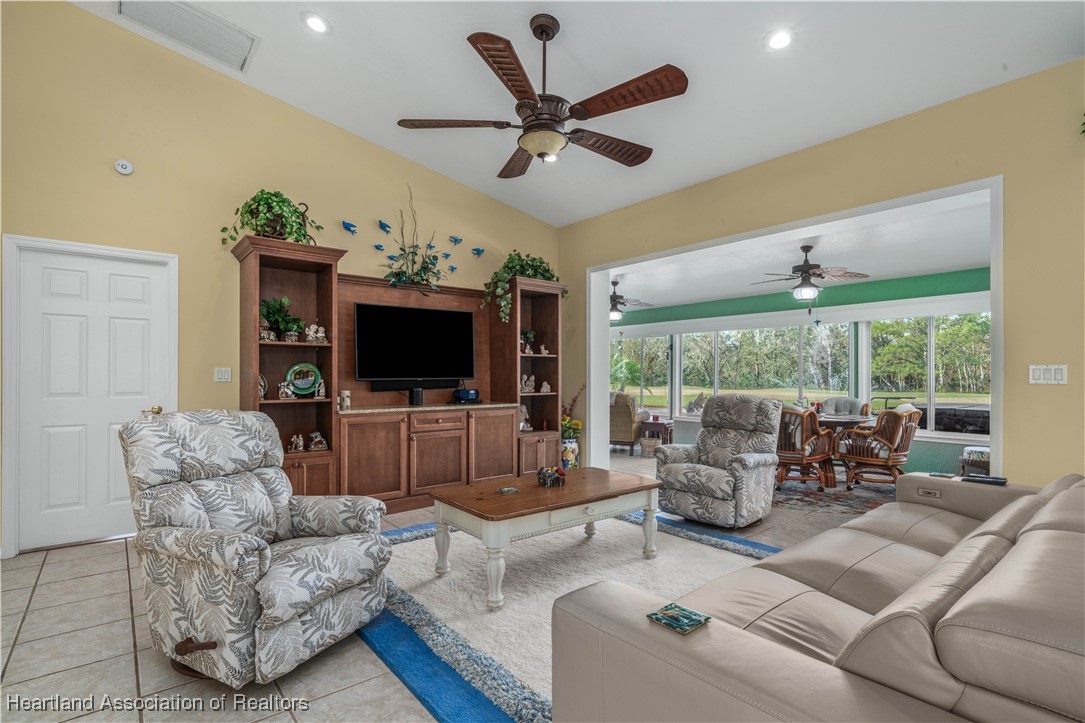 Avon Park, Florida 33825, United States, 2 Bedrooms Bedrooms, ,2 BathroomsBathrooms,Residential,Pending,36532