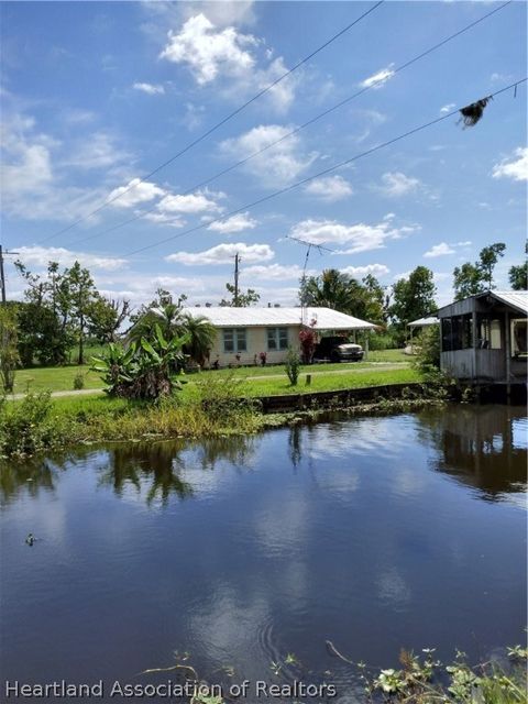 Single Family Residence in Lorida FL 3 Peaceful Place.jpg