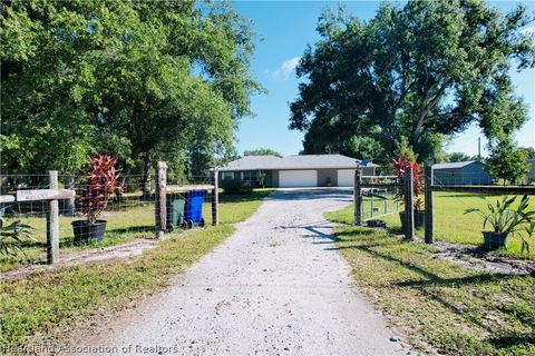 Single Family Residence in Venus FL 913 County Road 731.jpg