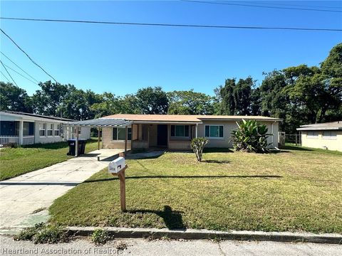 Single Family Residence in Orlando FL 4918 Stewart Avenue.jpg