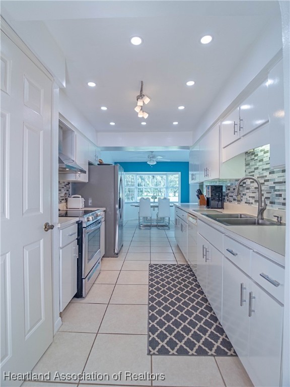 Sebring, Florida 33872, United States, 3 Bedrooms Bedrooms, ,2 BathroomsBathrooms,Residential,Active,164924