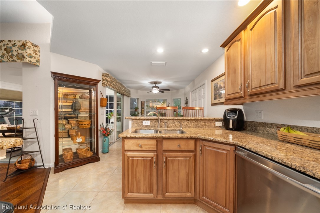 Avon Park, Florida 33825, United States, 3 Bedrooms Bedrooms, ,2 BathroomsBathrooms,Residential,Active,171979