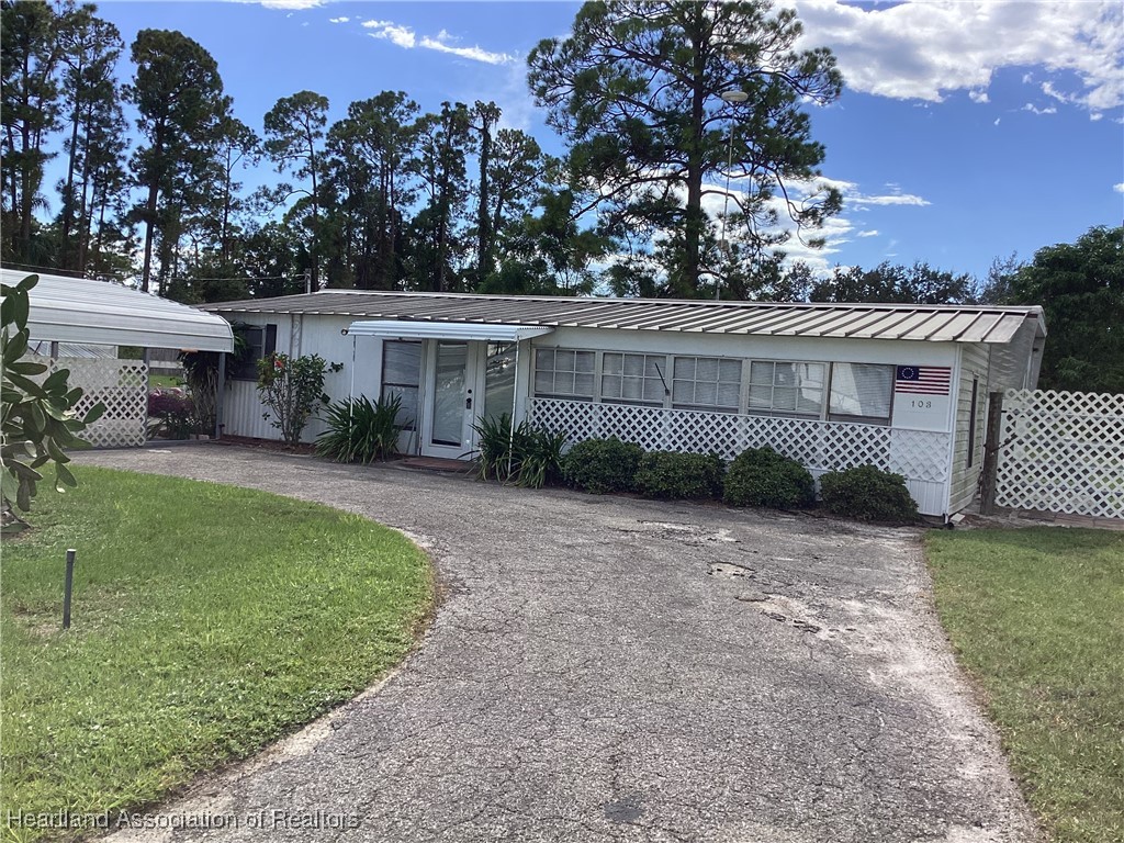 Sebring, Florida 33872, United States, 2 Bedrooms Bedrooms, ,2 BathroomsBathrooms,Residential,Active,211715