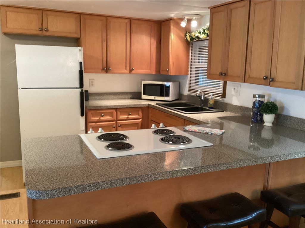 Sebring, Florida 33872, United States, 2 Bedrooms Bedrooms, ,2 BathroomsBathrooms,Residential,Active,211715