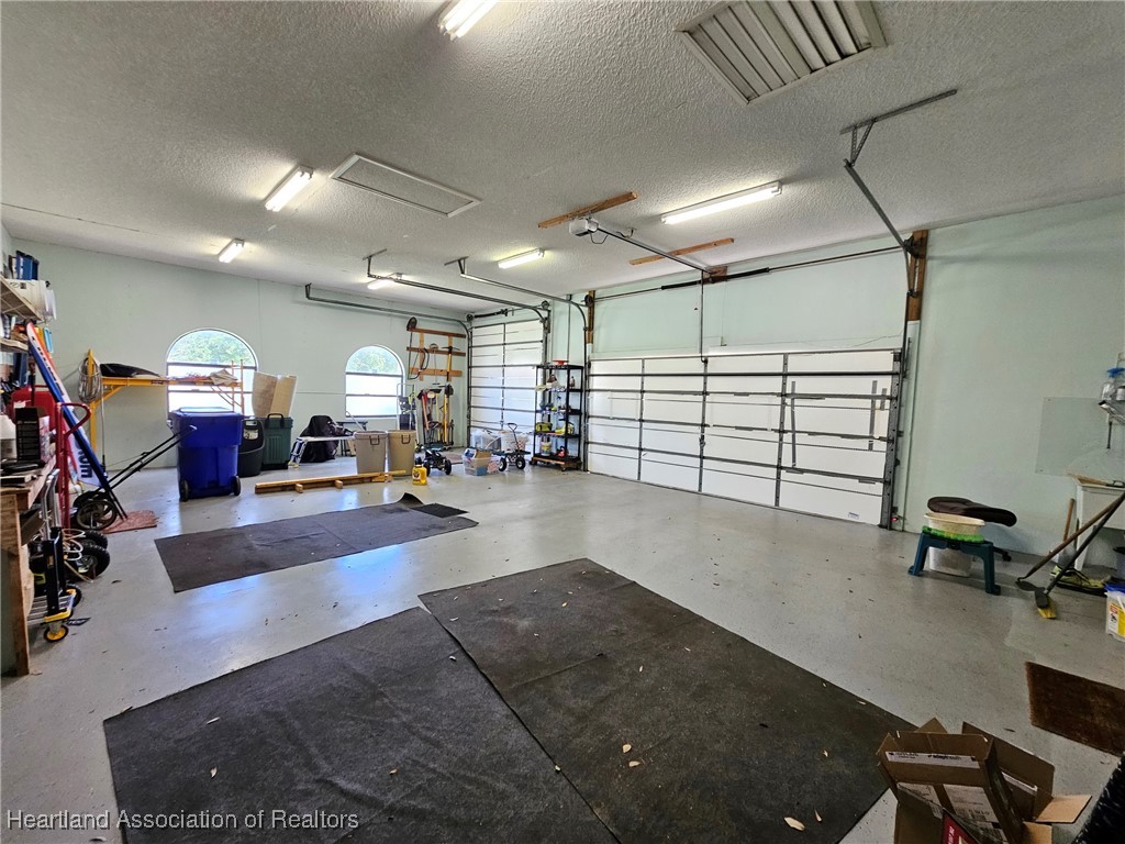 Avon Park, Florida 33825, United States, 3 Bedrooms Bedrooms, ,3 BathroomsBathrooms,Residential,Active,236040