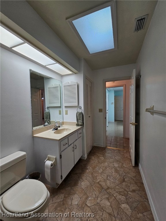 Avon Park, Florida 33825, United States, 3 Bedrooms Bedrooms, ,3 BathroomsBathrooms,Residential,Active,236040