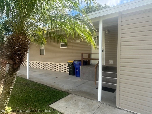 Sebring, Florida 33872, United States, 3 Bedrooms Bedrooms, ,2 BathroomsBathrooms,Residential,Contingent,99871