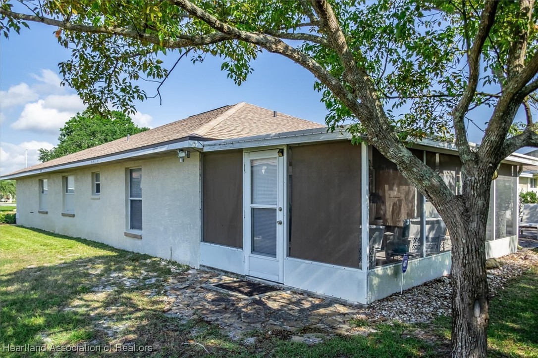 Sebring, Florida 33872, United States, 2 Bedrooms Bedrooms, ,2 BathroomsBathrooms,Residential,Contingent,117029