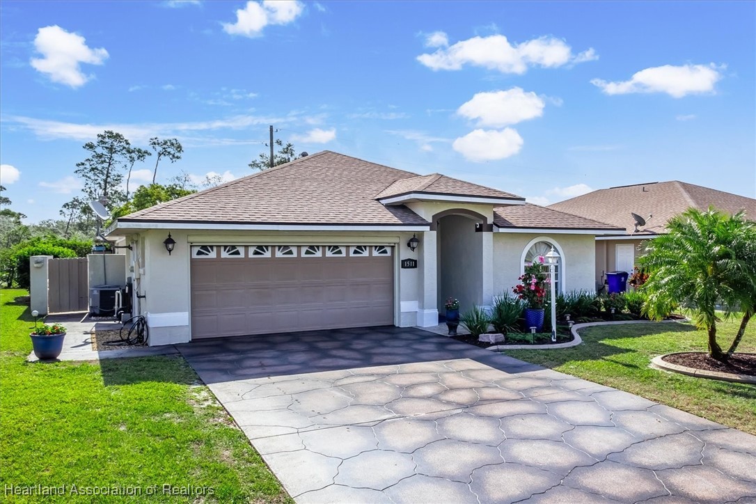 Sebring, Florida 33872, United States, 2 Bedrooms Bedrooms, ,2 BathroomsBathrooms,Residential,Contingent,117029