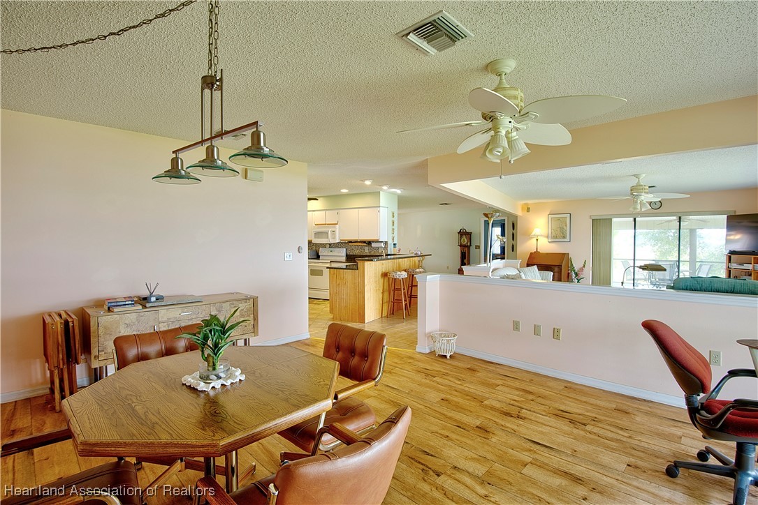 Avon Park, Florida 33825, United States, 3 Bedrooms Bedrooms, ,3 BathroomsBathrooms,Residential,Active,116818