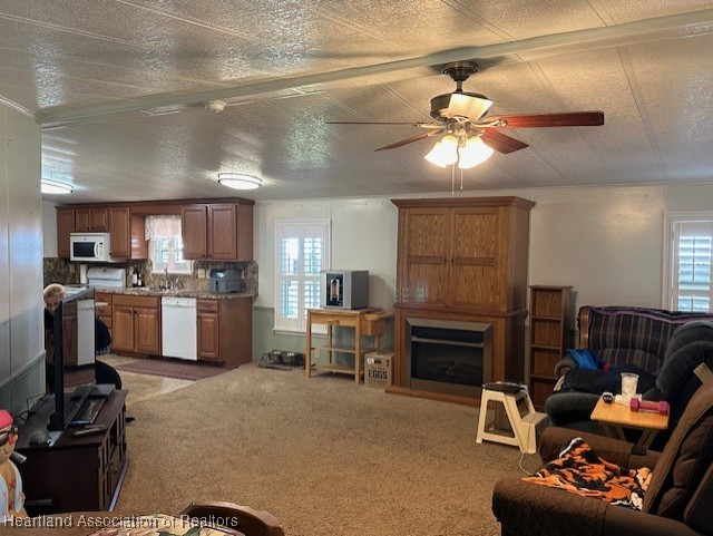 Sebring, Florida 33870, United States, 2 Bedrooms Bedrooms, ,2 BathroomsBathrooms,Residential,Contingent,83375