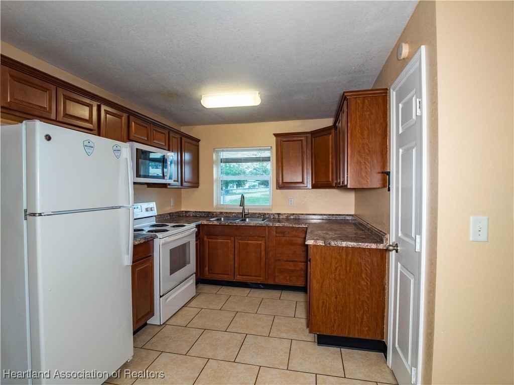Sebring, Florida 33870, United States, 1 Bedroom Bedrooms, ,1 BathroomBathrooms,Residential,Active,227896