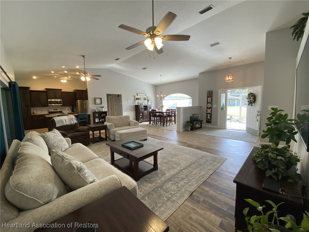 Sebring, Florida 33875, United States, 3 Bedrooms Bedrooms, ,2 BathroomsBathrooms,Residential,Active,249512