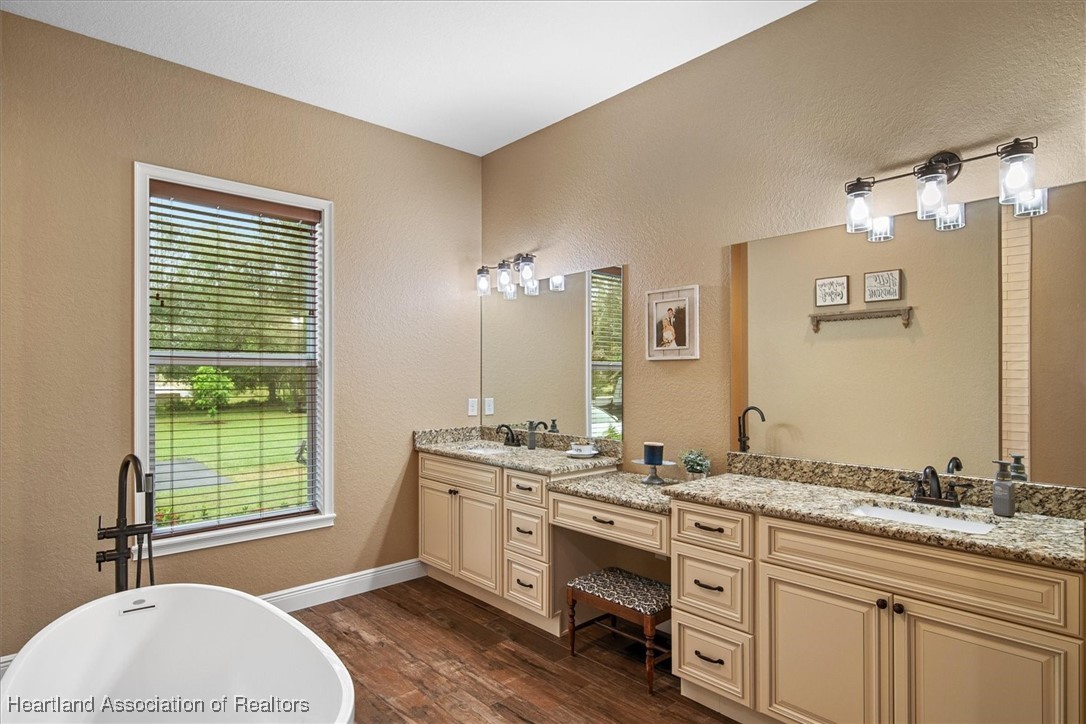 Wauchula, Florida, 33873, United States, 4 Bedrooms Bedrooms, ,4 BathroomsBathrooms,Residential,Active,1968607