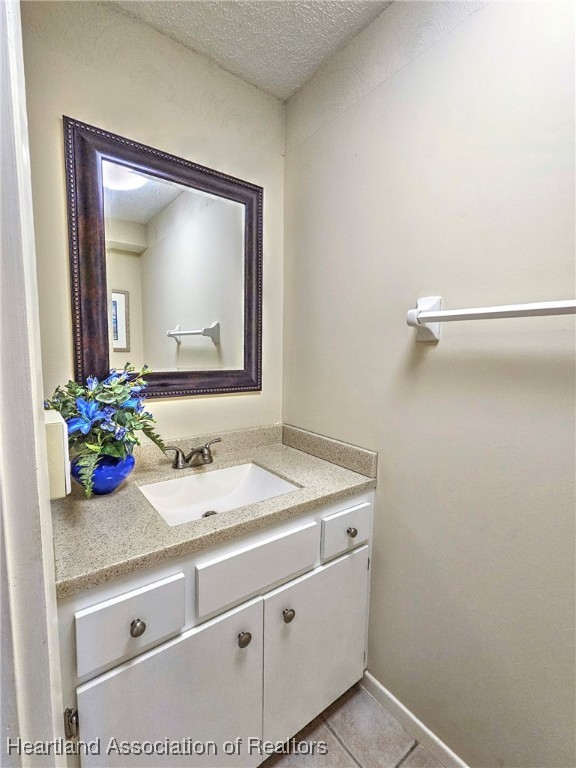 Sebring, Florida 33872, United States, 2 Bedrooms Bedrooms, ,3 BathroomsBathrooms,Residential,Active,227019