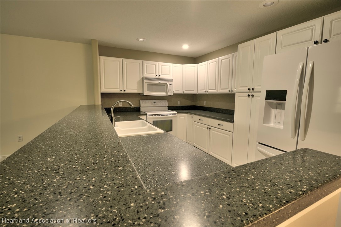 Sebring, Florida 33872, United States, 2 Bedrooms Bedrooms, ,2 BathroomsBathrooms,Residential,Active,213850