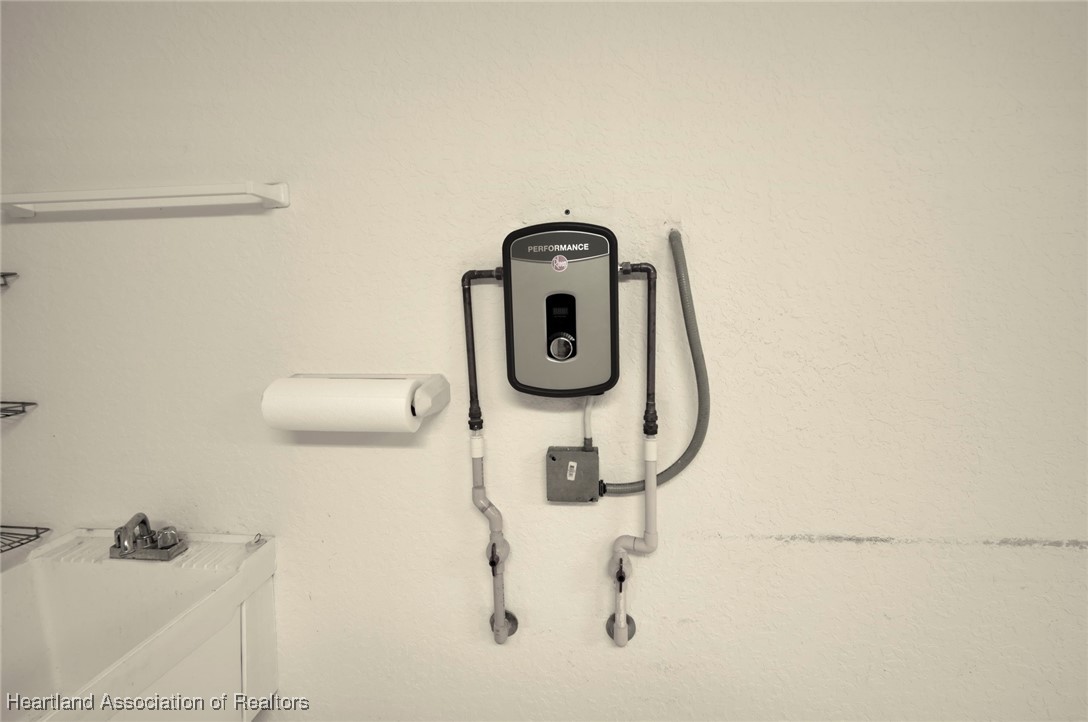 Sebring, Florida 33872, United States, 2 Bedrooms Bedrooms, ,2 BathroomsBathrooms,Residential,Active,213850