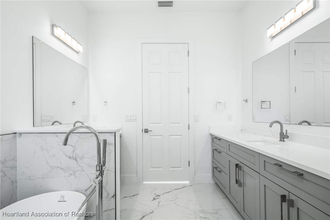 Sebring, Florida 33876, United States, 3 Bedrooms Bedrooms, ,3 BathroomsBathrooms,Residential,Active,96090